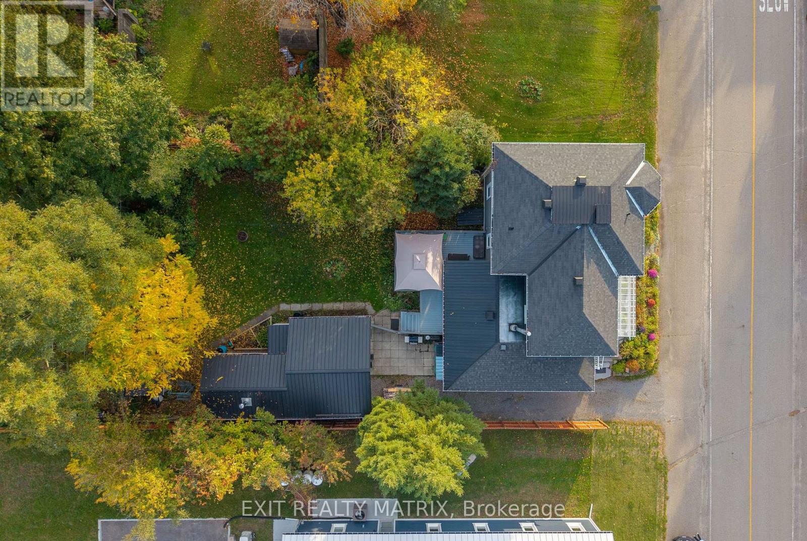 22 WATER STREET E - 34