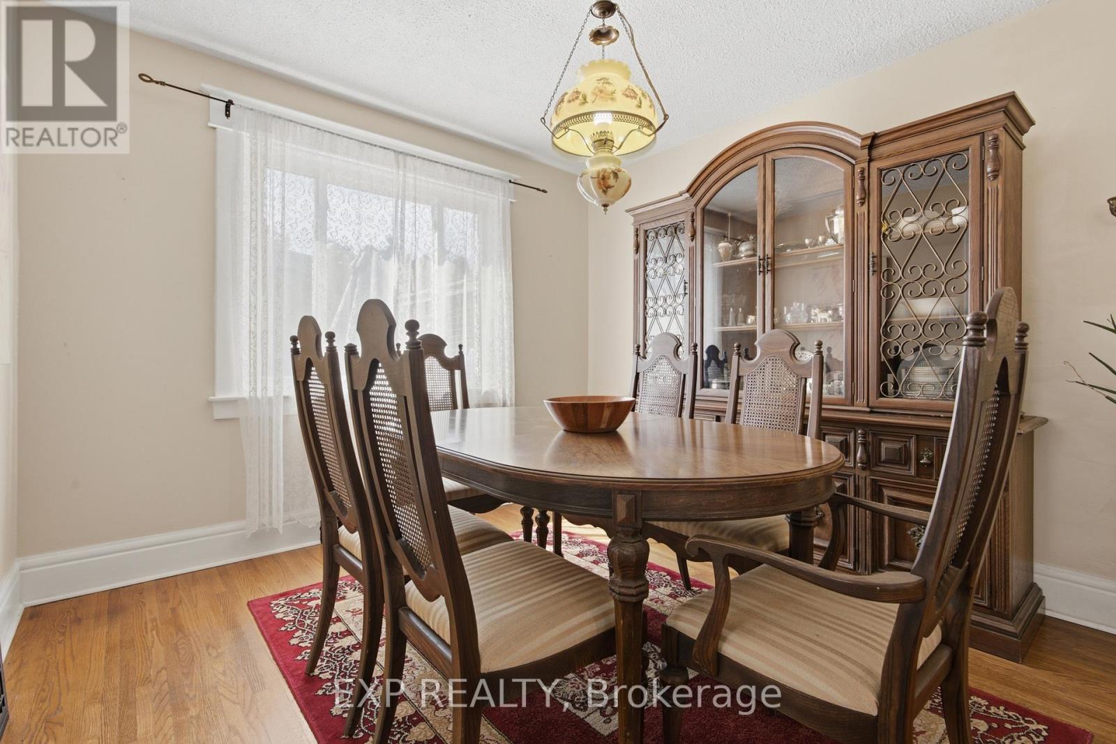 26 LOWELL AVENUE - Image 16