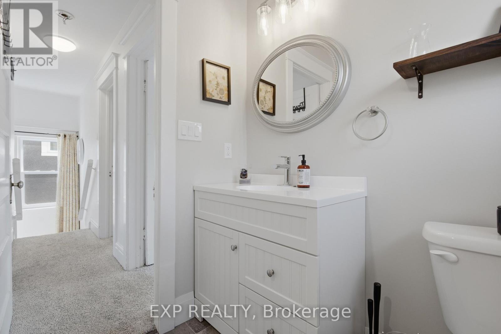 26 LOWELL AVENUE - Image 27