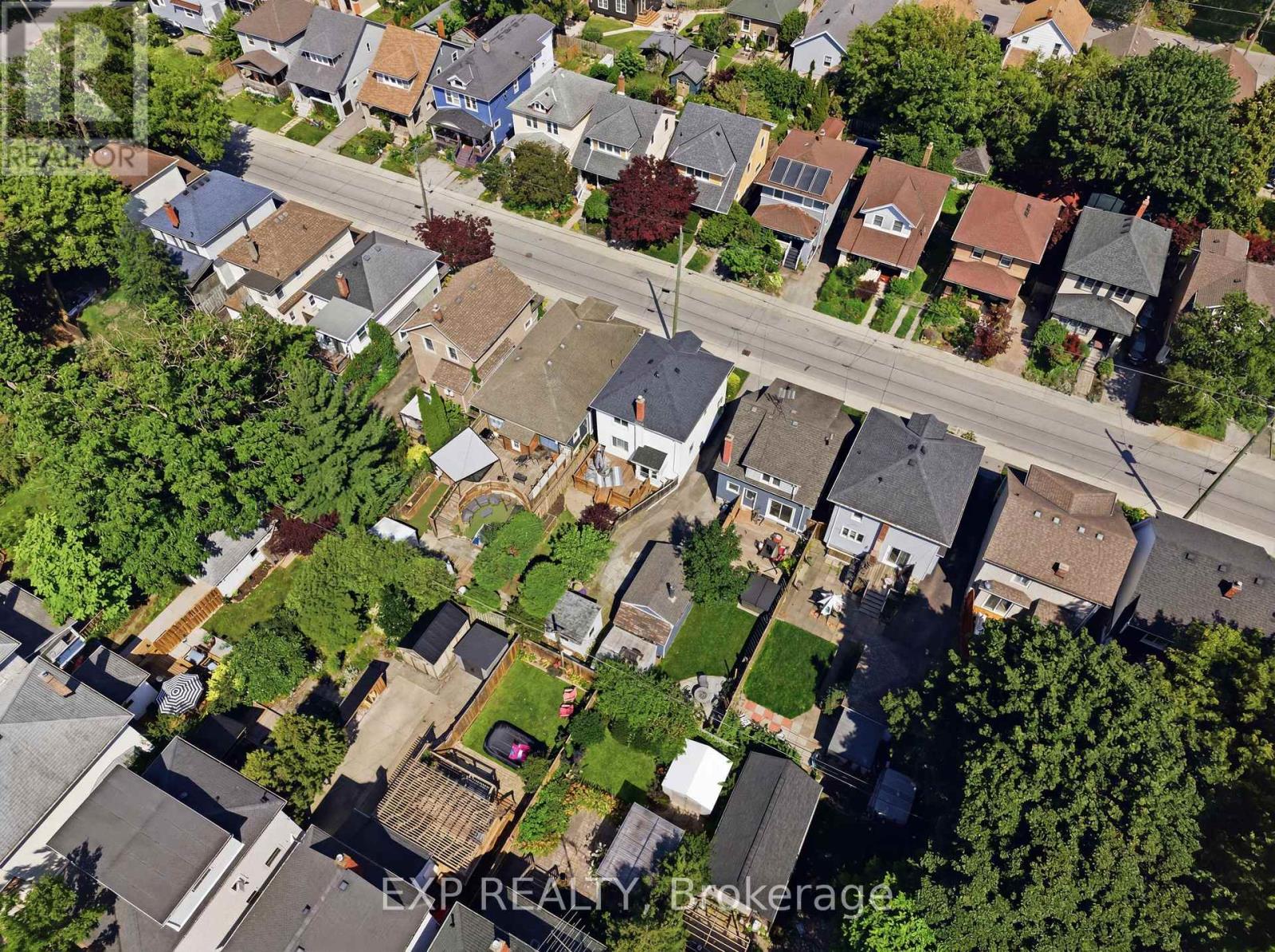 26 LOWELL AVENUE - Image 46