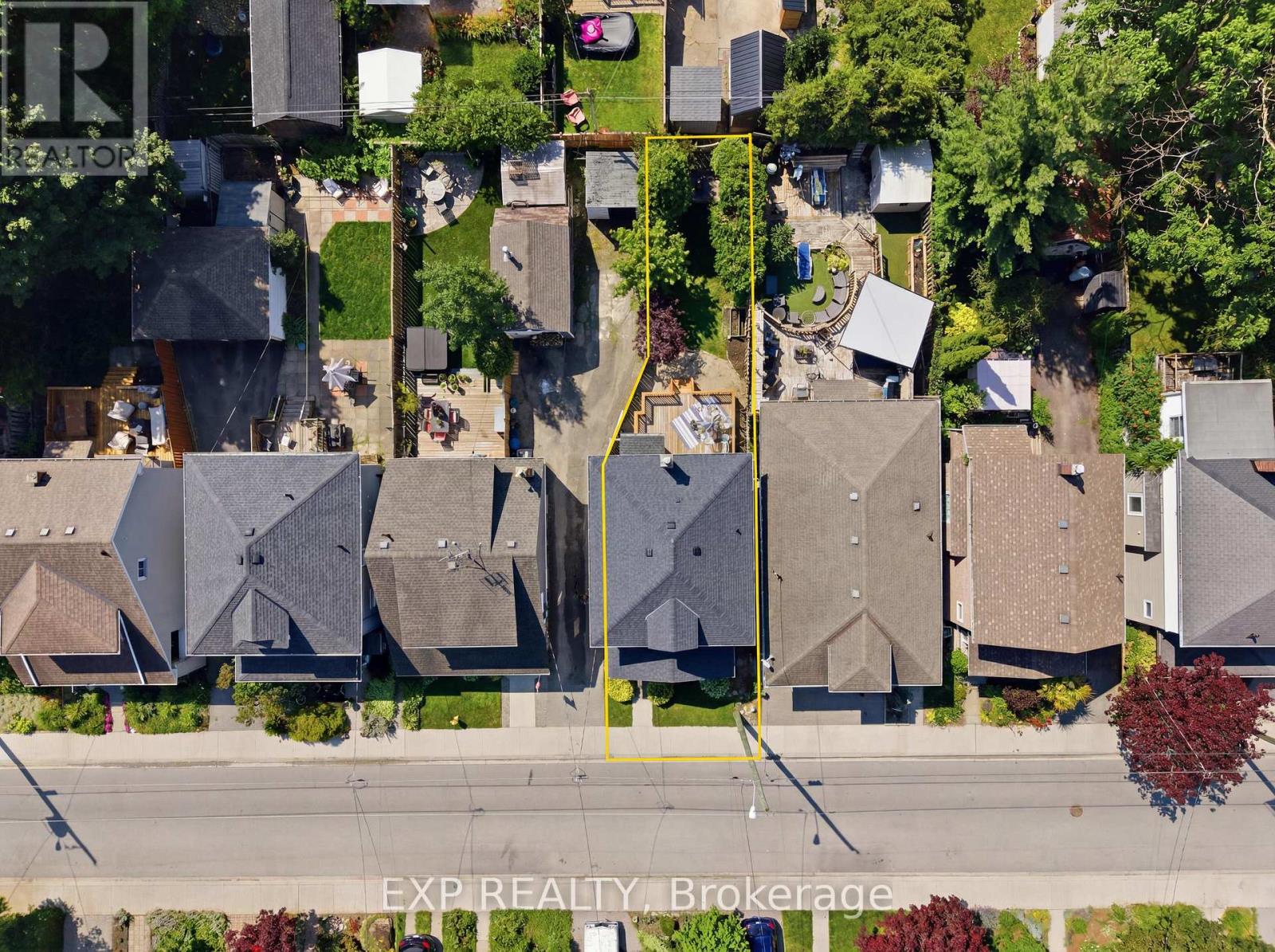 26 LOWELL AVENUE - 47