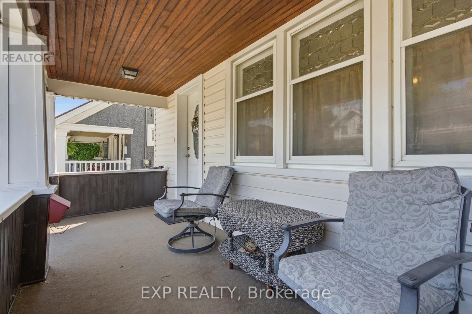 26 LOWELL AVENUE - Image 7