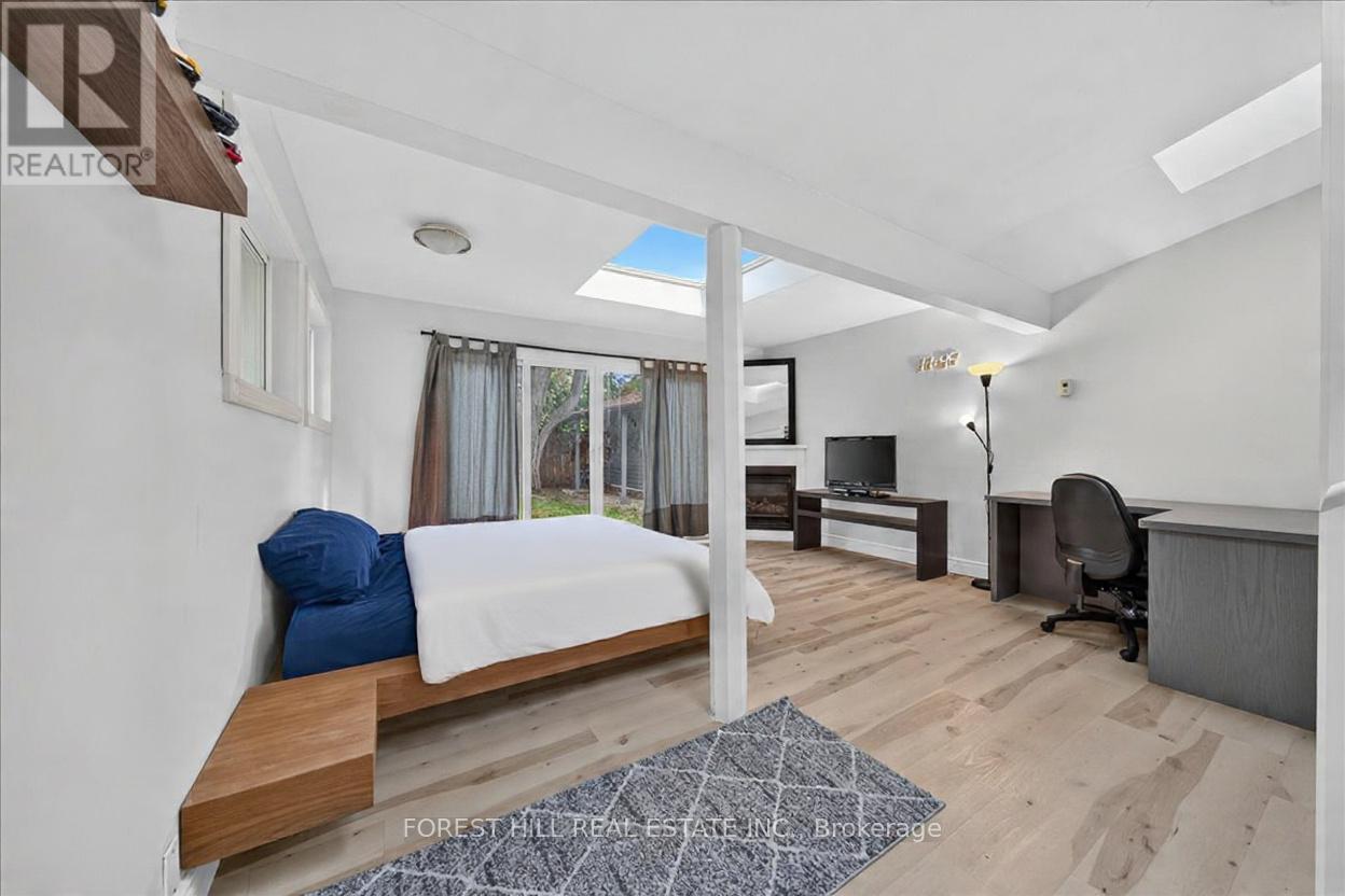 840 MAITLAND STREET - Image 13