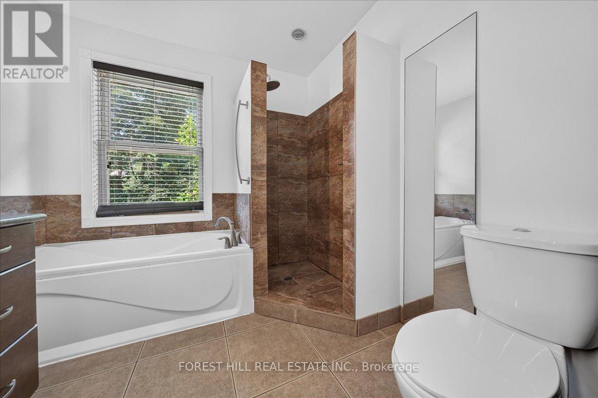 840 MAITLAND STREET - Image 24