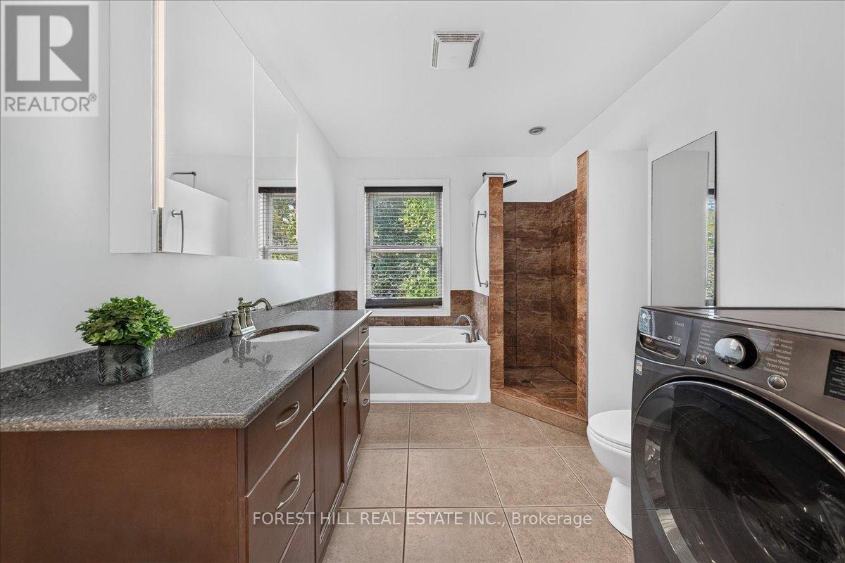 840 MAITLAND STREET - Image 25