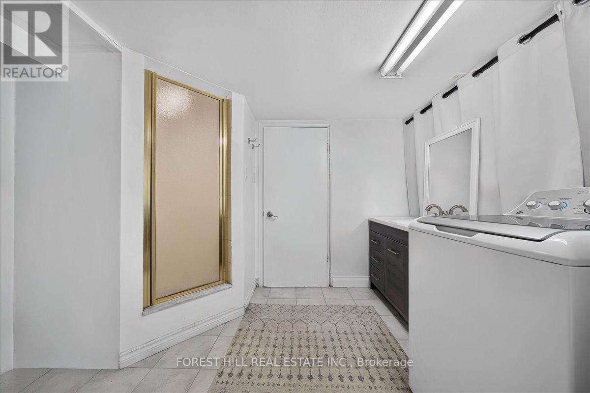 840 MAITLAND STREET - Image 38