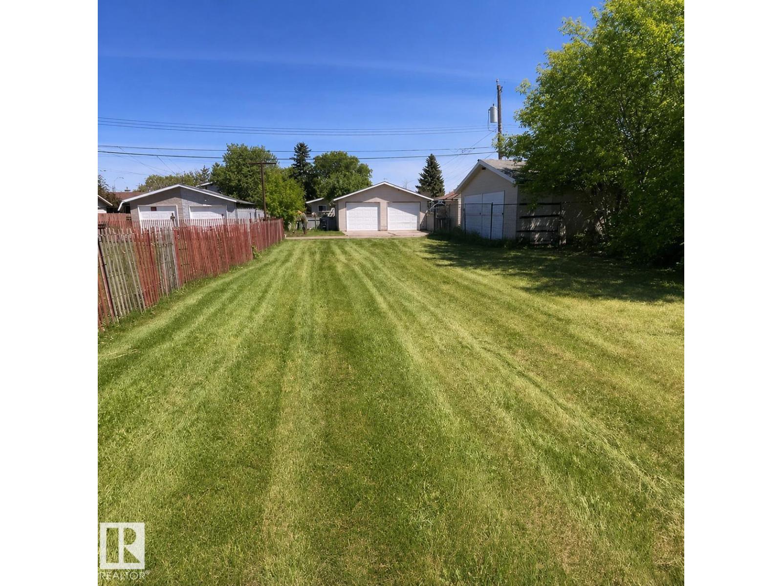10531 152 ST NW, Canora, Edmonton photo 2