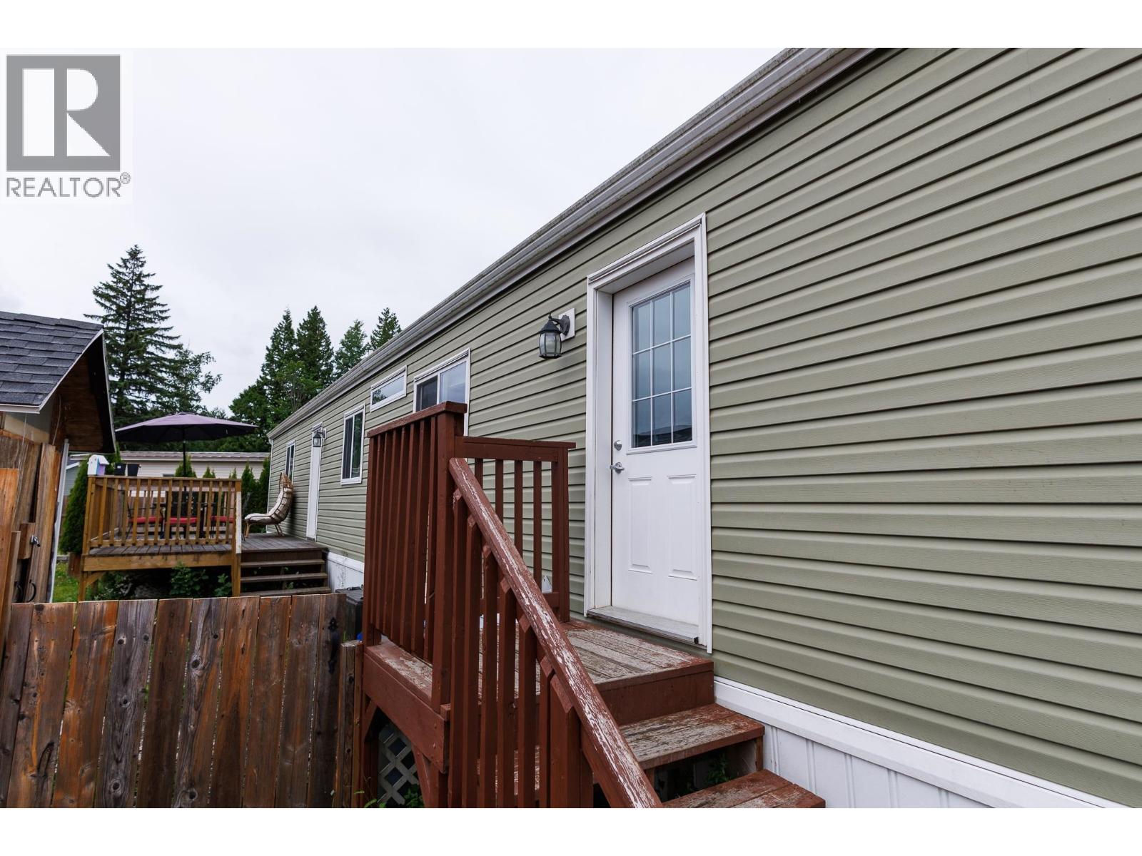 #26 5204 ACKROYD STREET - 23