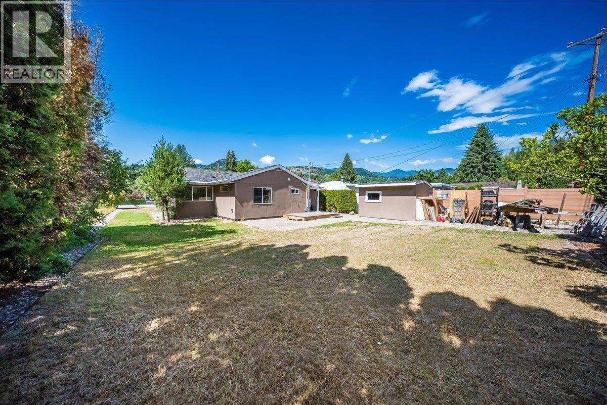 53 Hazlewood Drive - 36