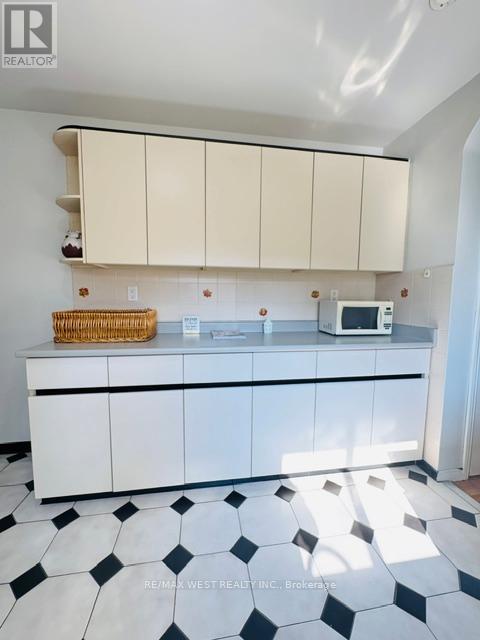 16 ARMSTRONG AVENUE - Image 10
