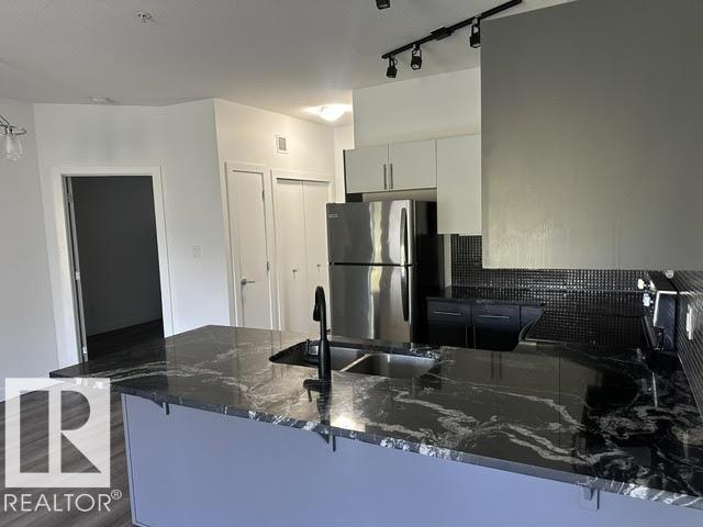 #402 10611 117 ST NW - 5
