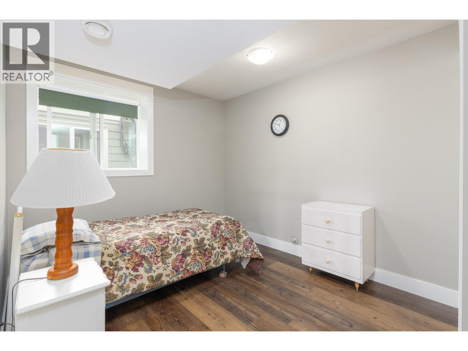 221 24 Street NE - 24