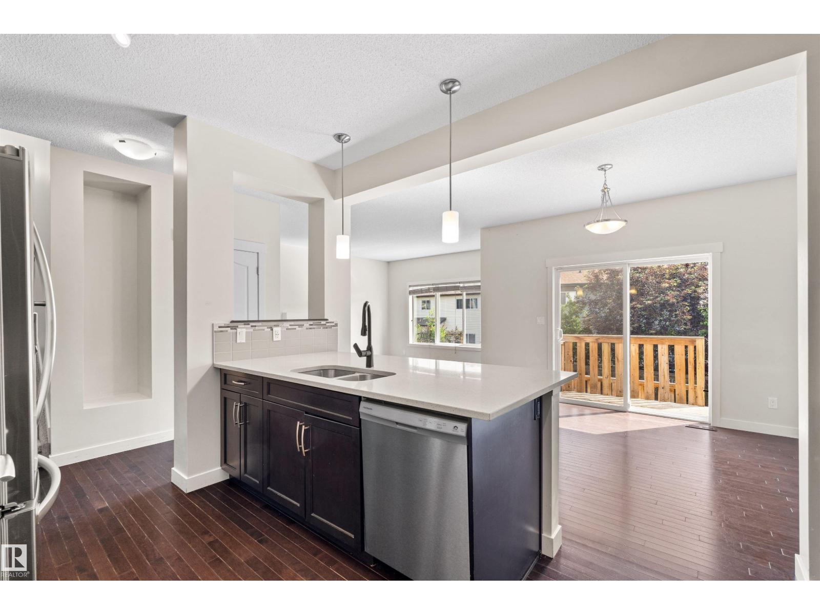 1227 SECORD LD NW - 7