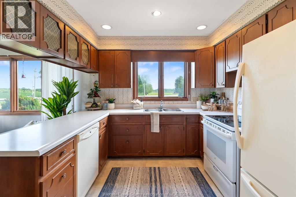 575 Talbot ROAD East - 12