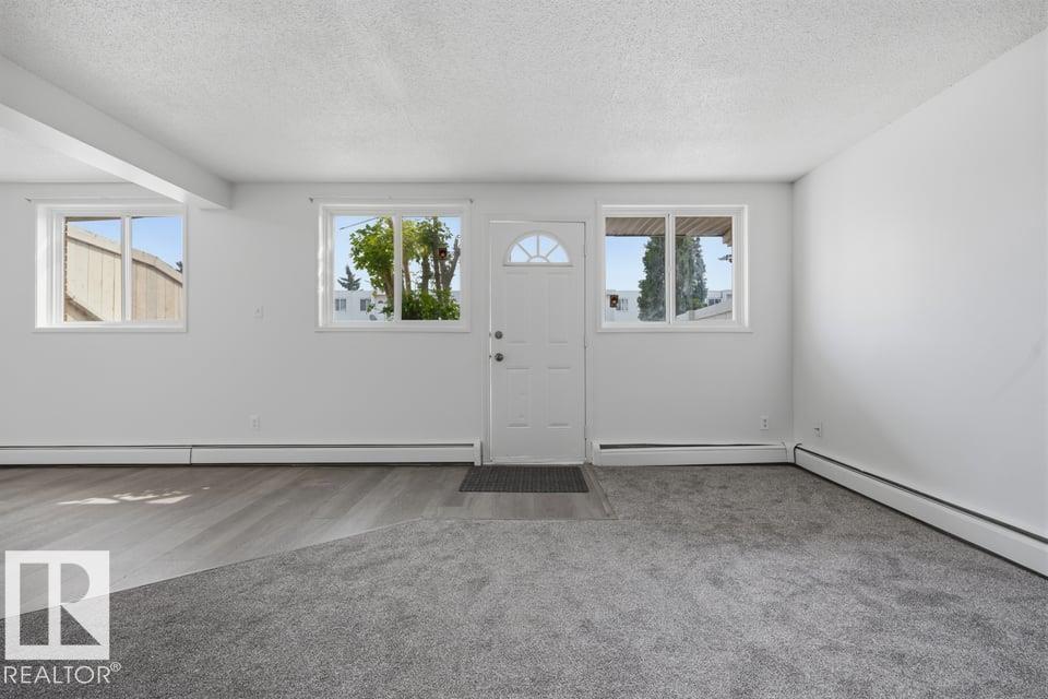 #105 14530 52 ST NW - 2