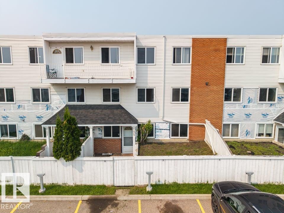 #105 14530 52 ST NW - 26