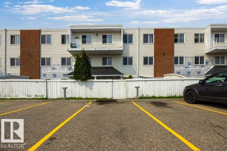#105 14530 52 ST NW - 27