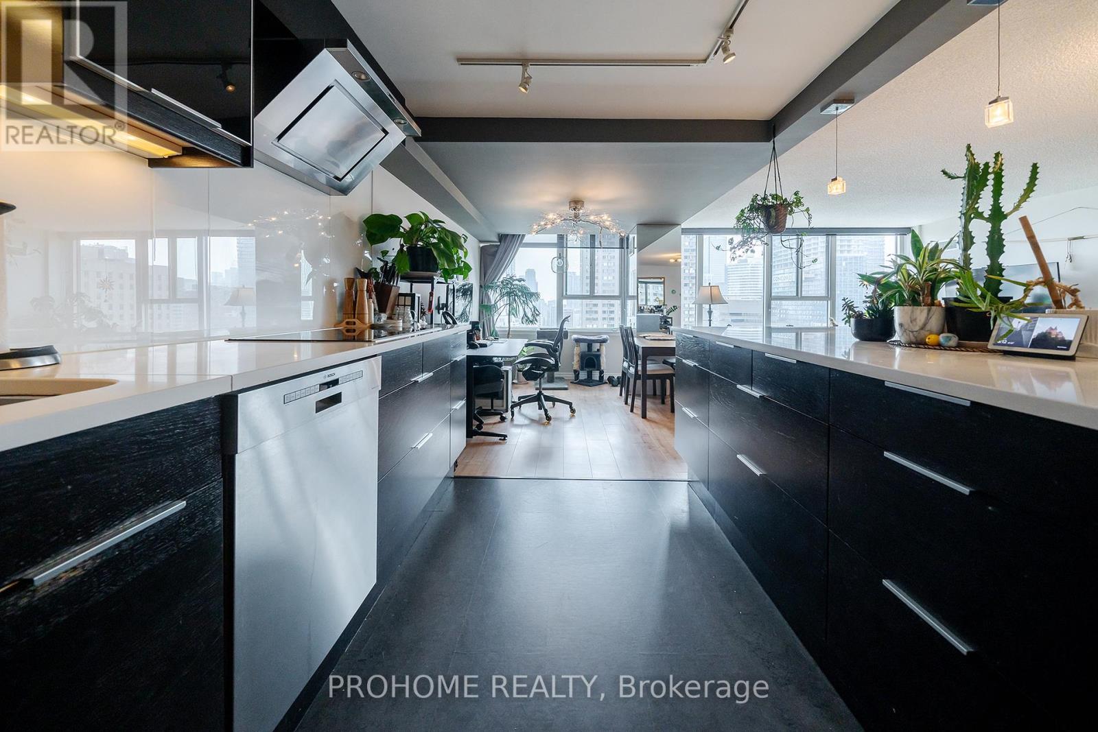 #1901 45 CARLTON STREET - Image 9