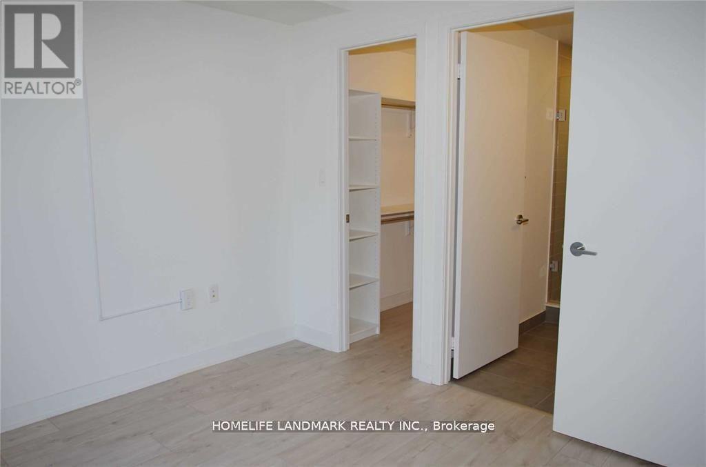 #1113 27 BATHURST STREET - 15