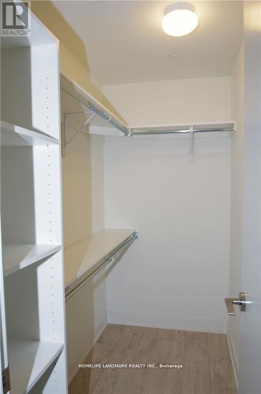 #1113 27 BATHURST STREET - 16