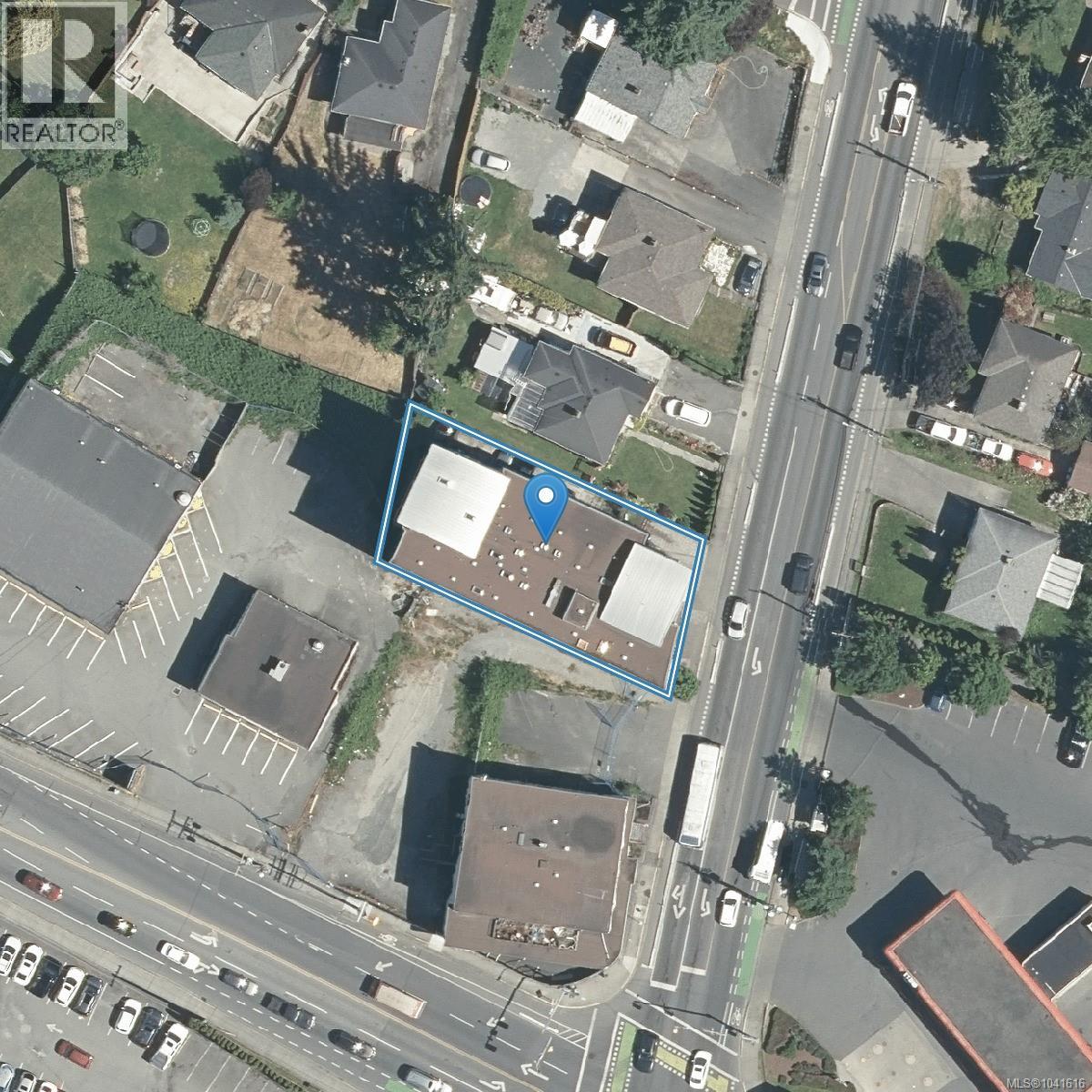 #203 1008 Tillicum Rd - 24