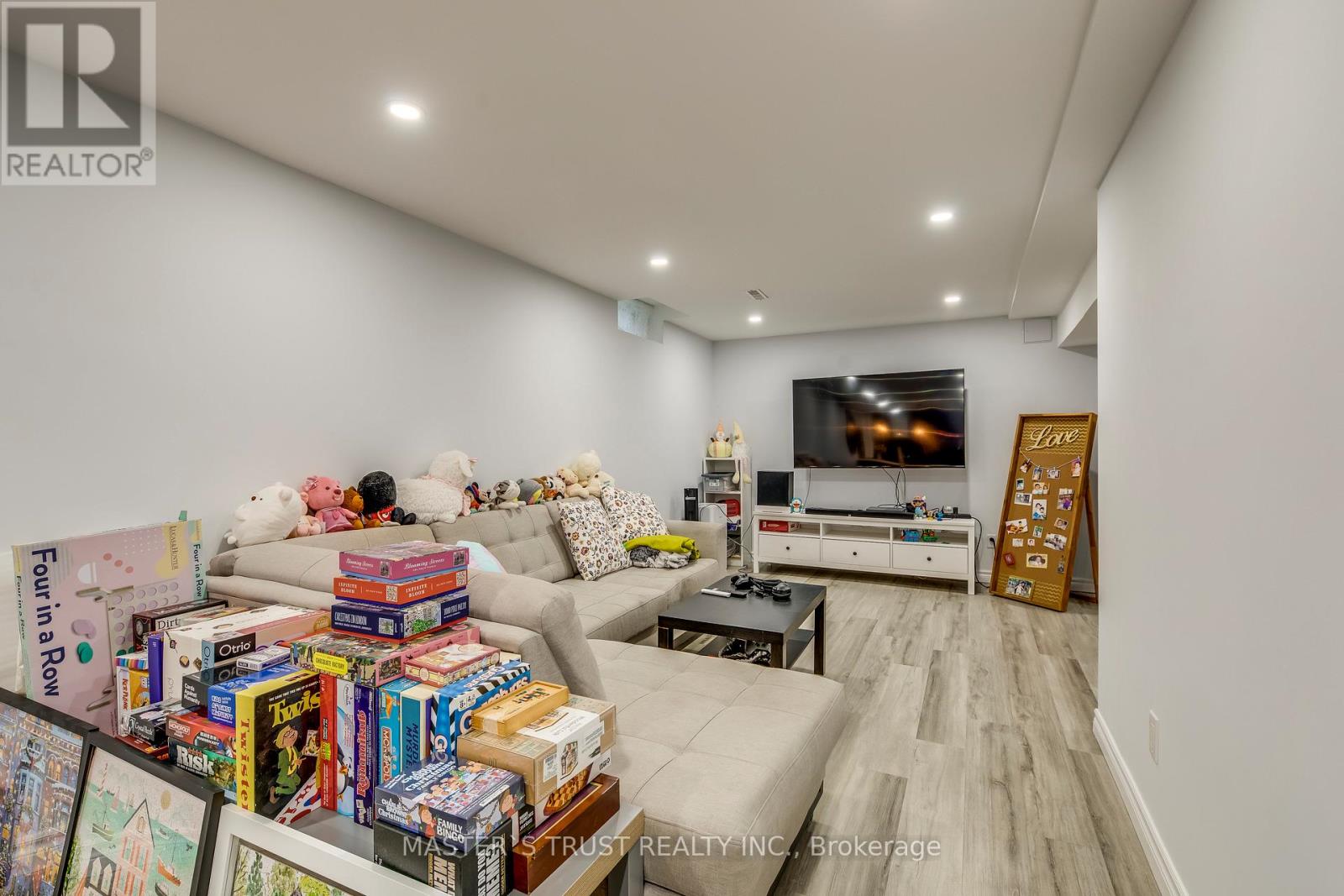 5428 EDENCROFT CRESCENT - 38