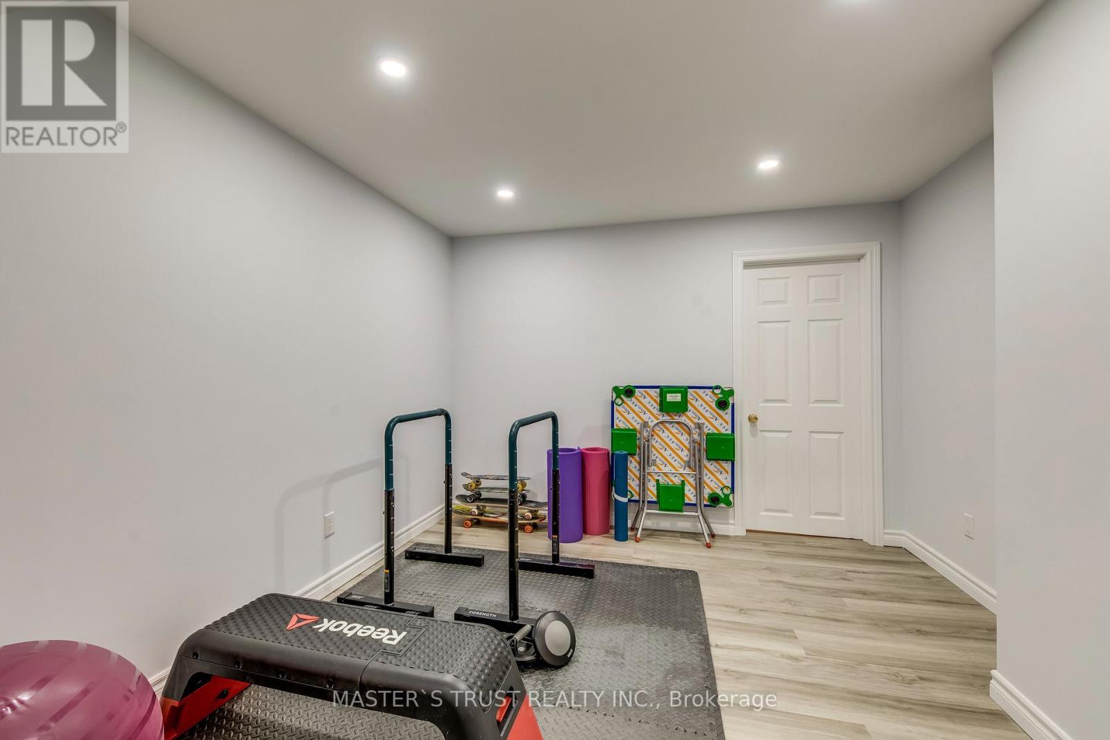 5428 EDENCROFT CRESCENT - 40