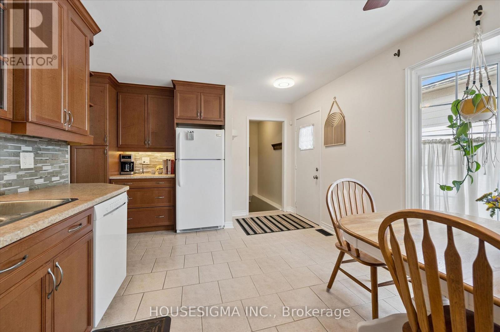 2 KEEWATIN AVENUE - 12