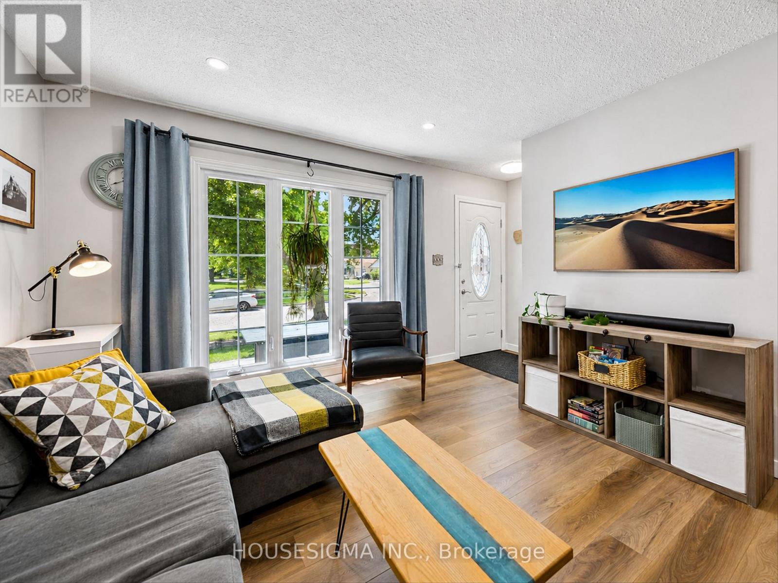 2 KEEWATIN AVENUE - 8