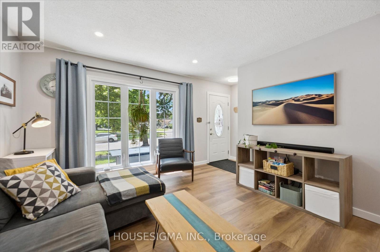 2 KEEWATIN AVENUE - 9