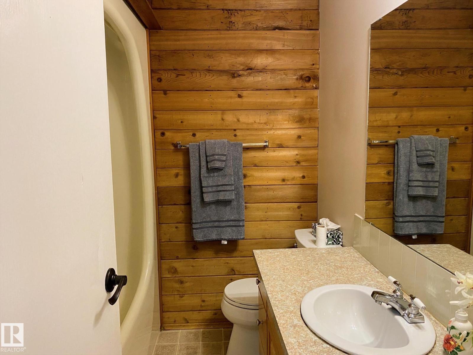 2211 MILLBOURNE RD W NW — photo 15