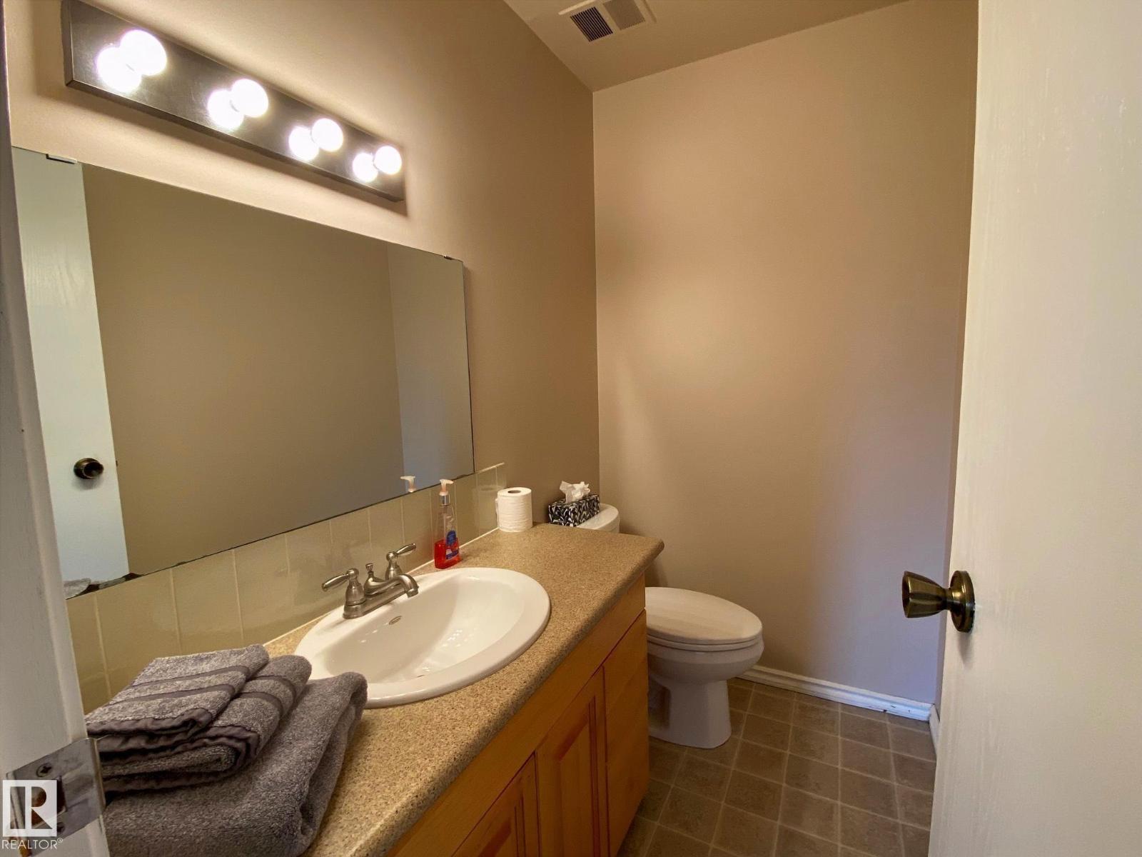2211 MILLBOURNE RD W NW — photo 24