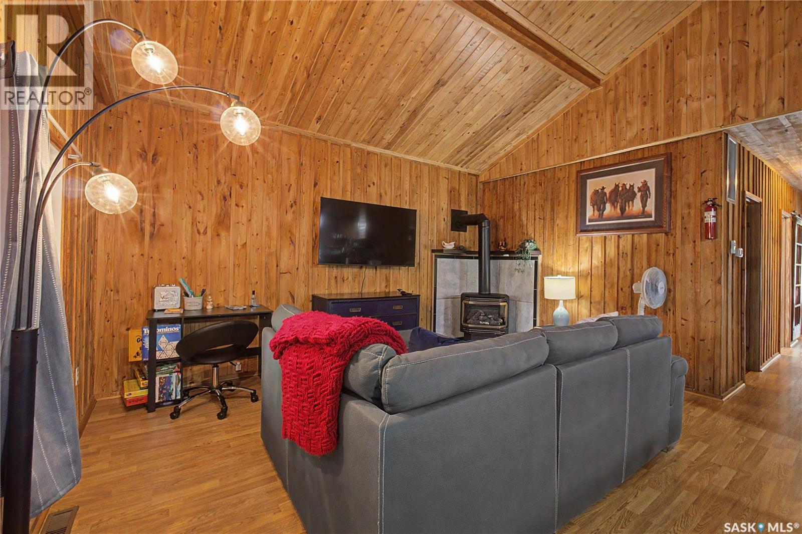 305 Wapiti Road, Wapiti Regional Park — photo 7