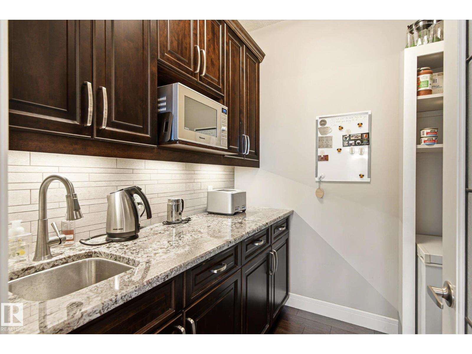35 EDGEWATER TERR — photo 14