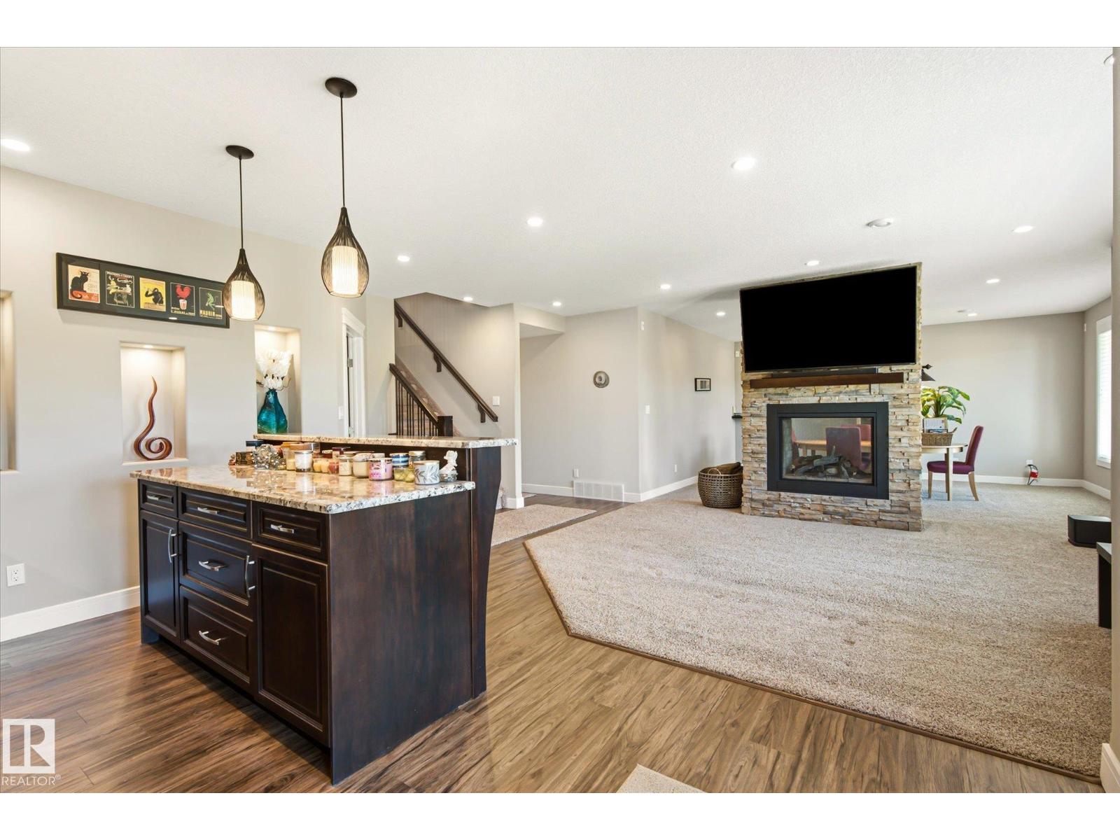 35 EDGEWATER TERR — photo 30