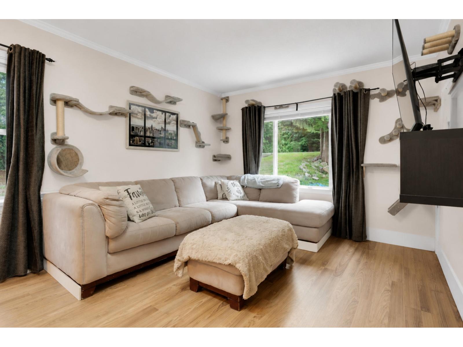 34397 DEWDNEY TRUNK ROAD, Mission