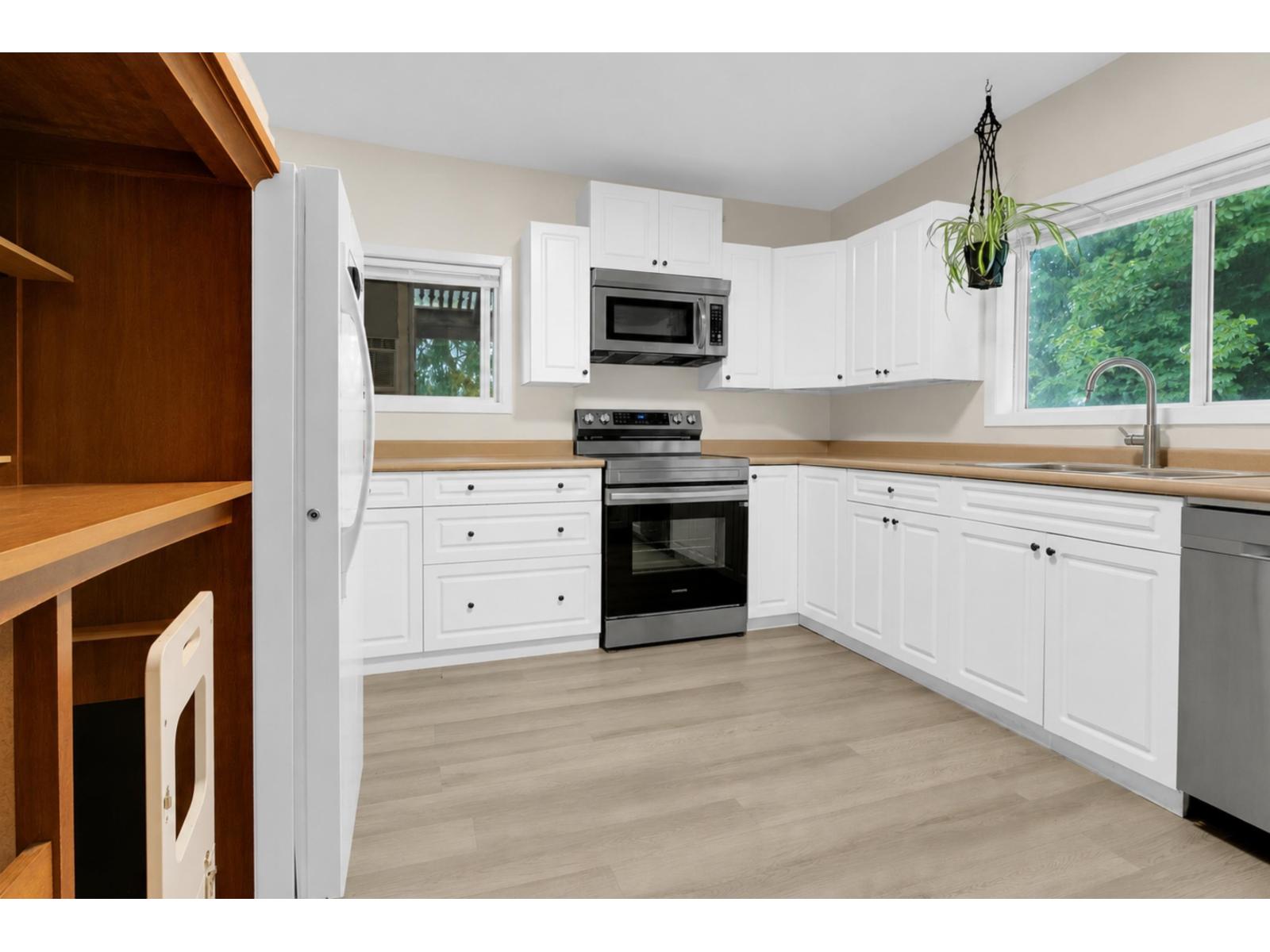 34397 DEWDNEY TRUNK ROAD, Mission