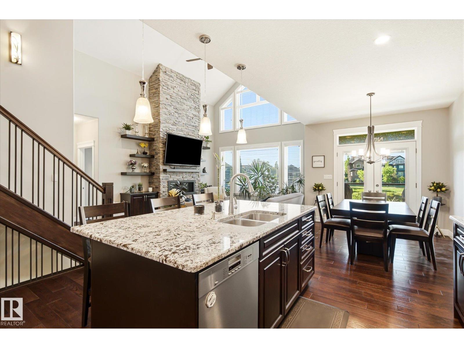 35 EDGEWATER TERR — photo 10