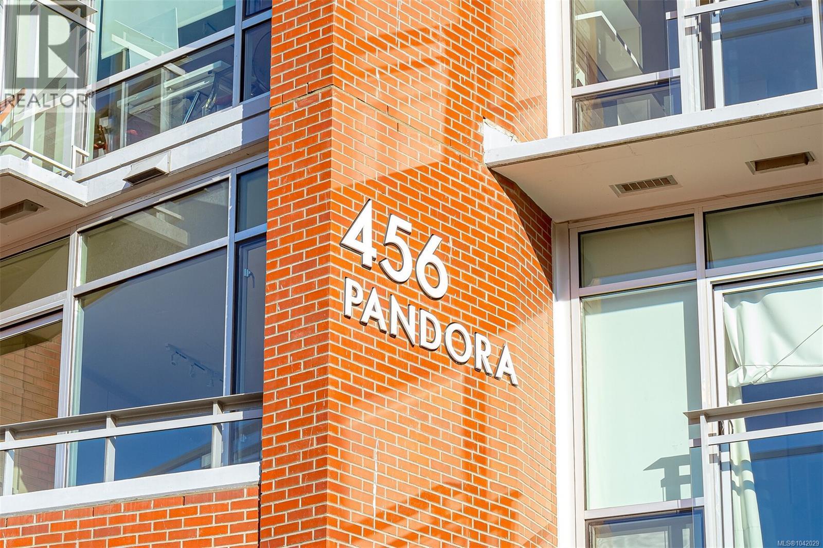 #212B 456 Pandora Ave - 12