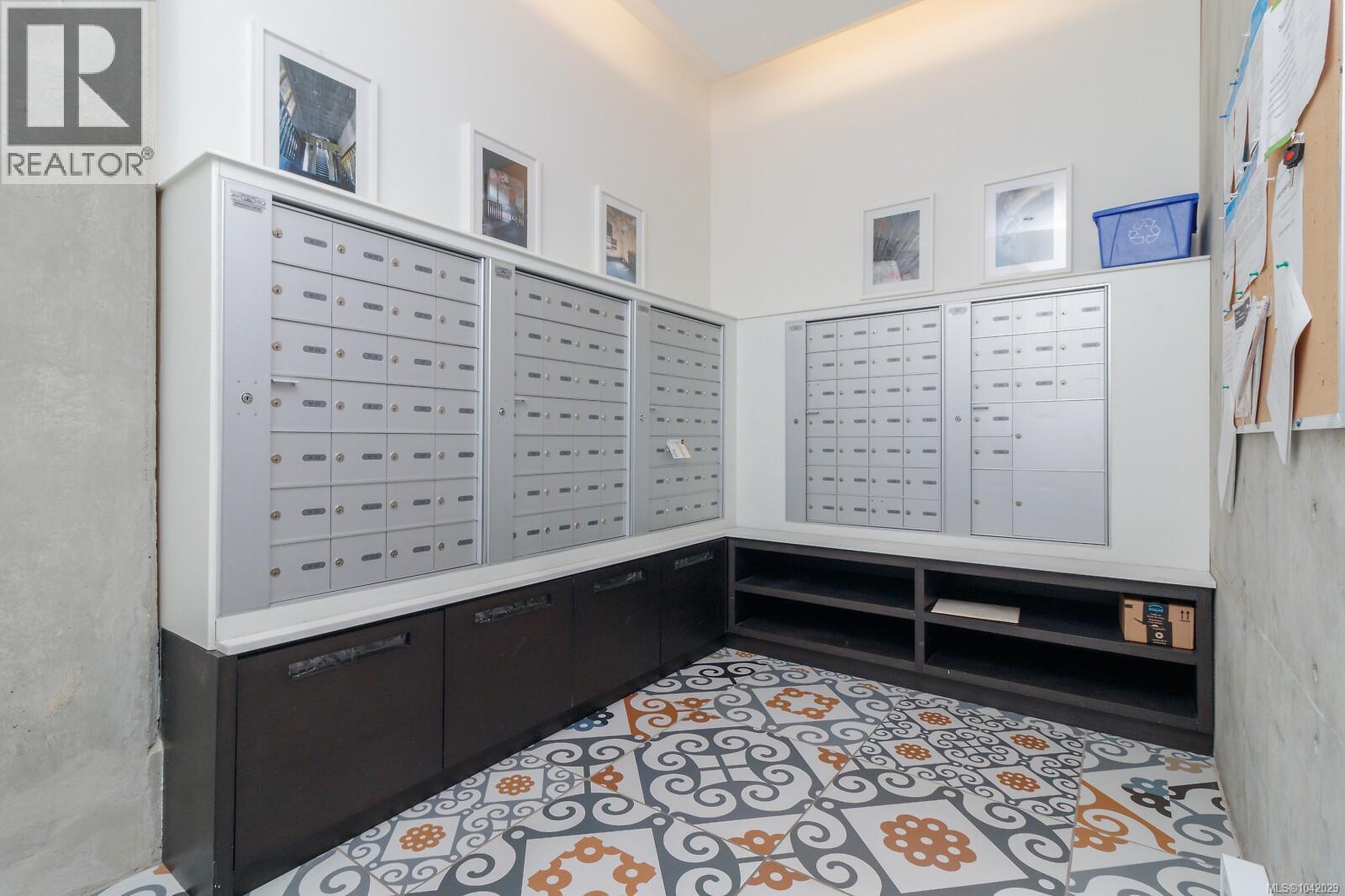 #212B 456 Pandora Ave - 15