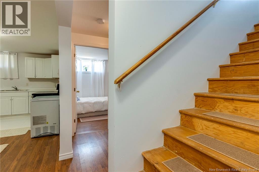 520 Middlesex Road - 27