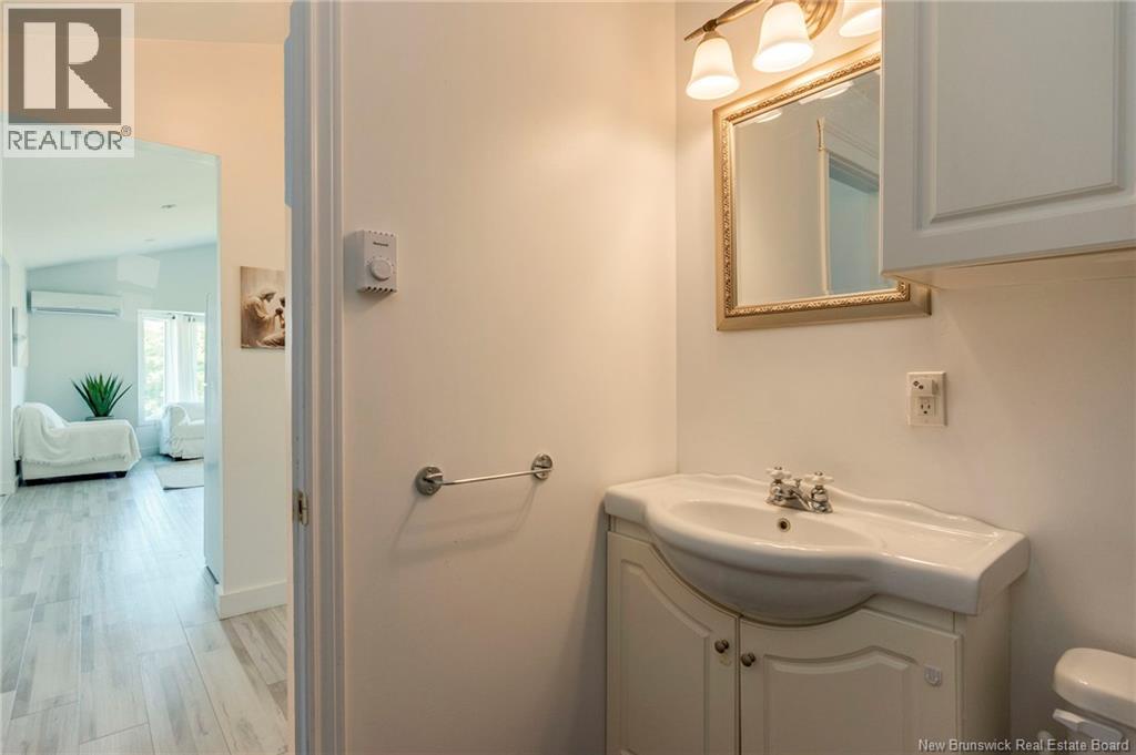 520 Middlesex Road - 22