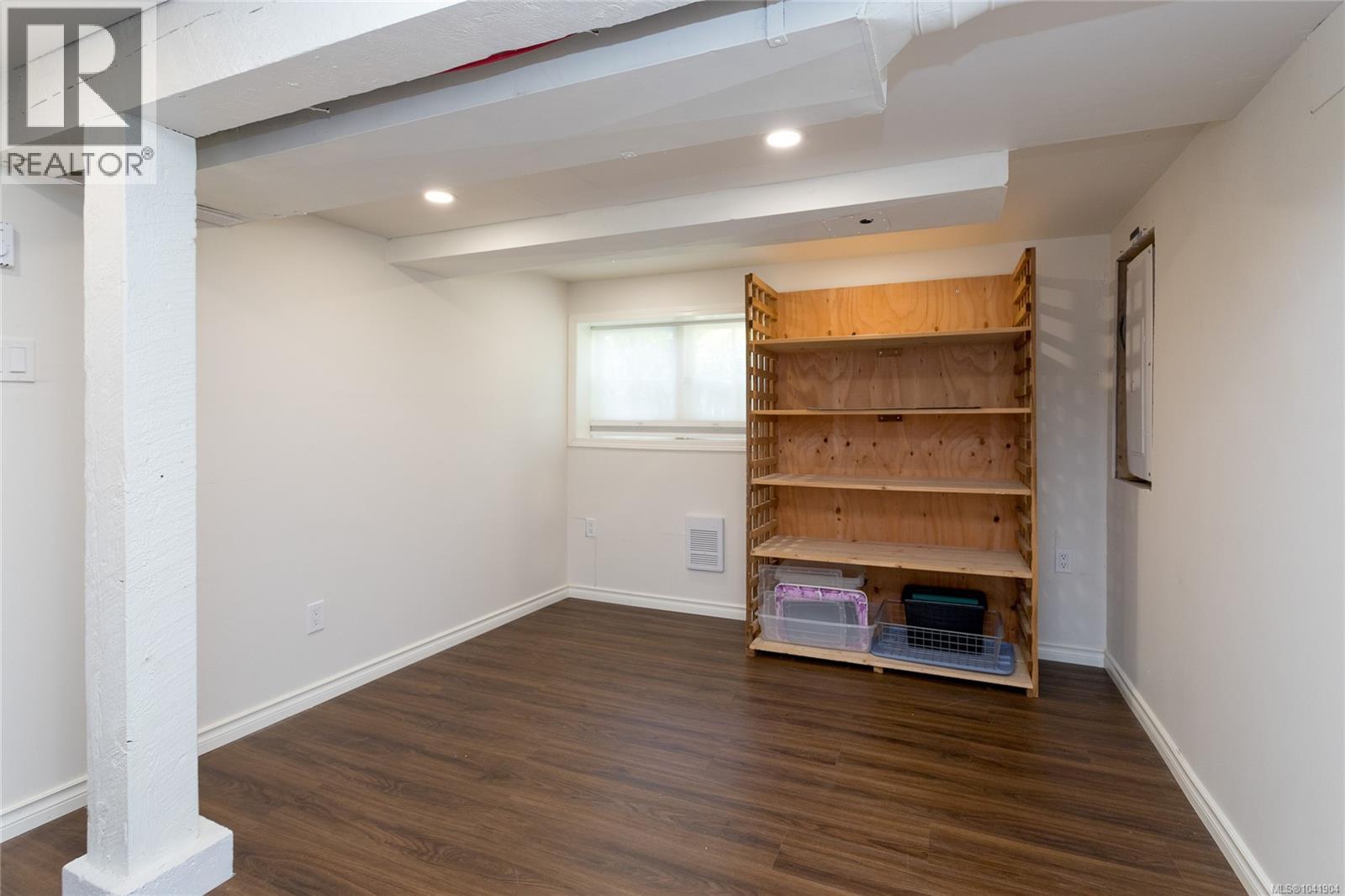  2875 Rockwell Avenue, Saanich