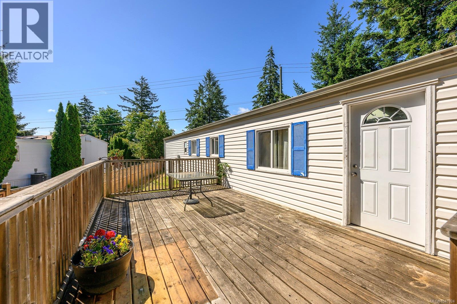 2179 Stadacona Dr - 30
