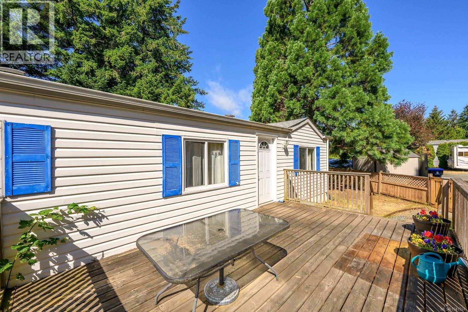 2179 Stadacona Dr - 31