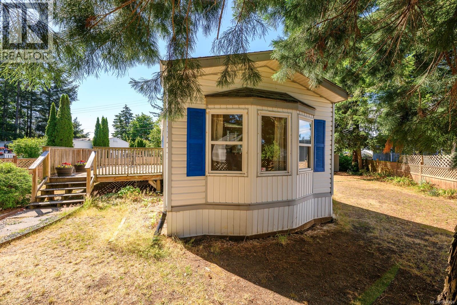 2179 Stadacona Dr - 32