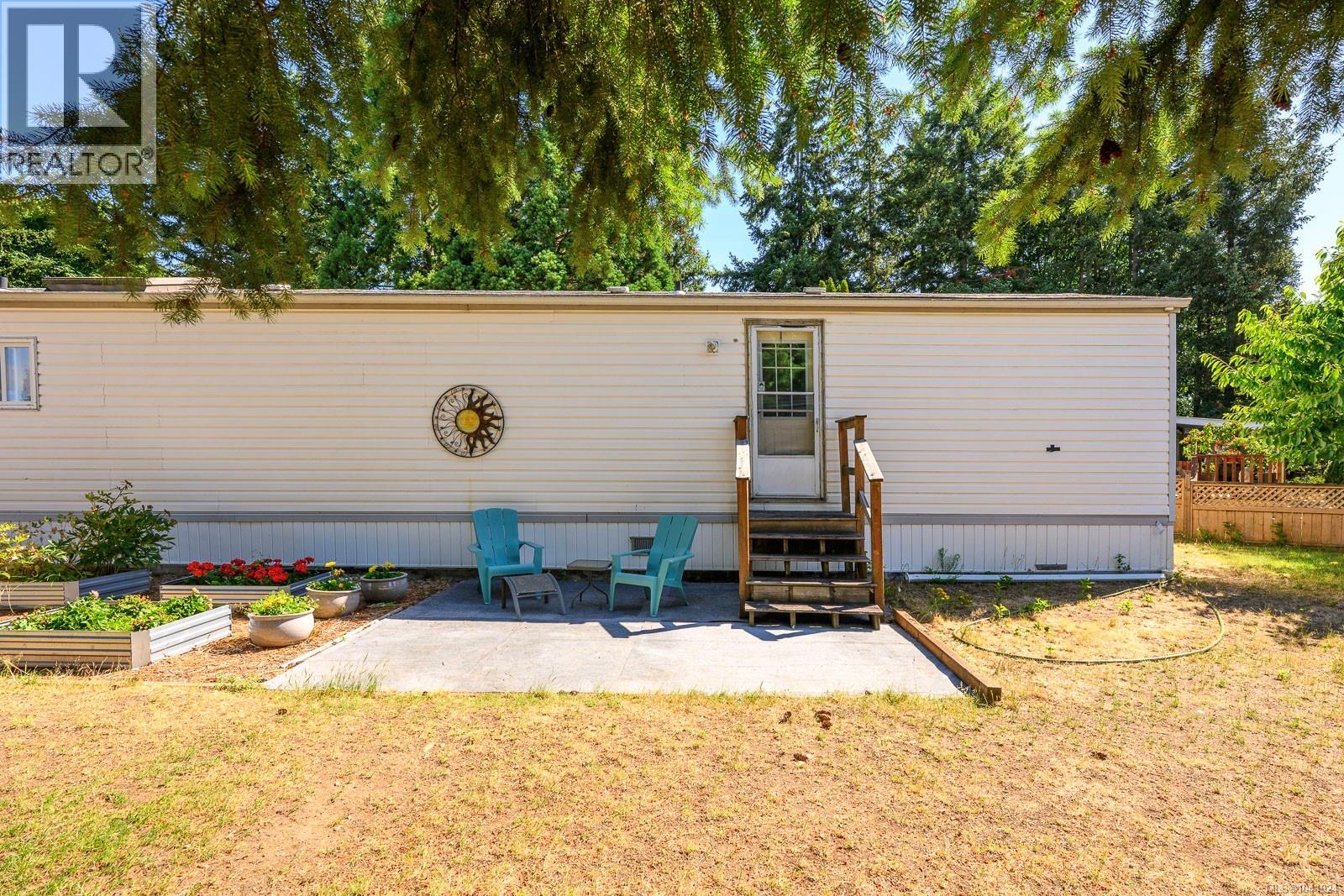 2179 Stadacona Dr - 38
