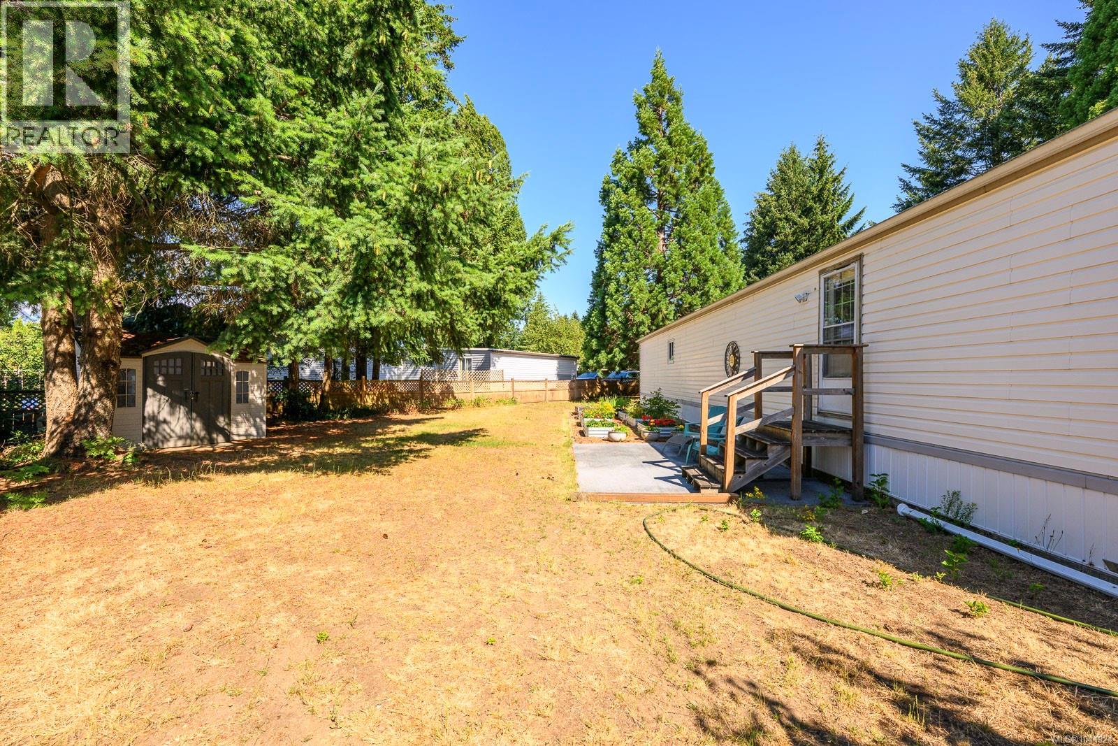 2179 Stadacona Dr - 41
