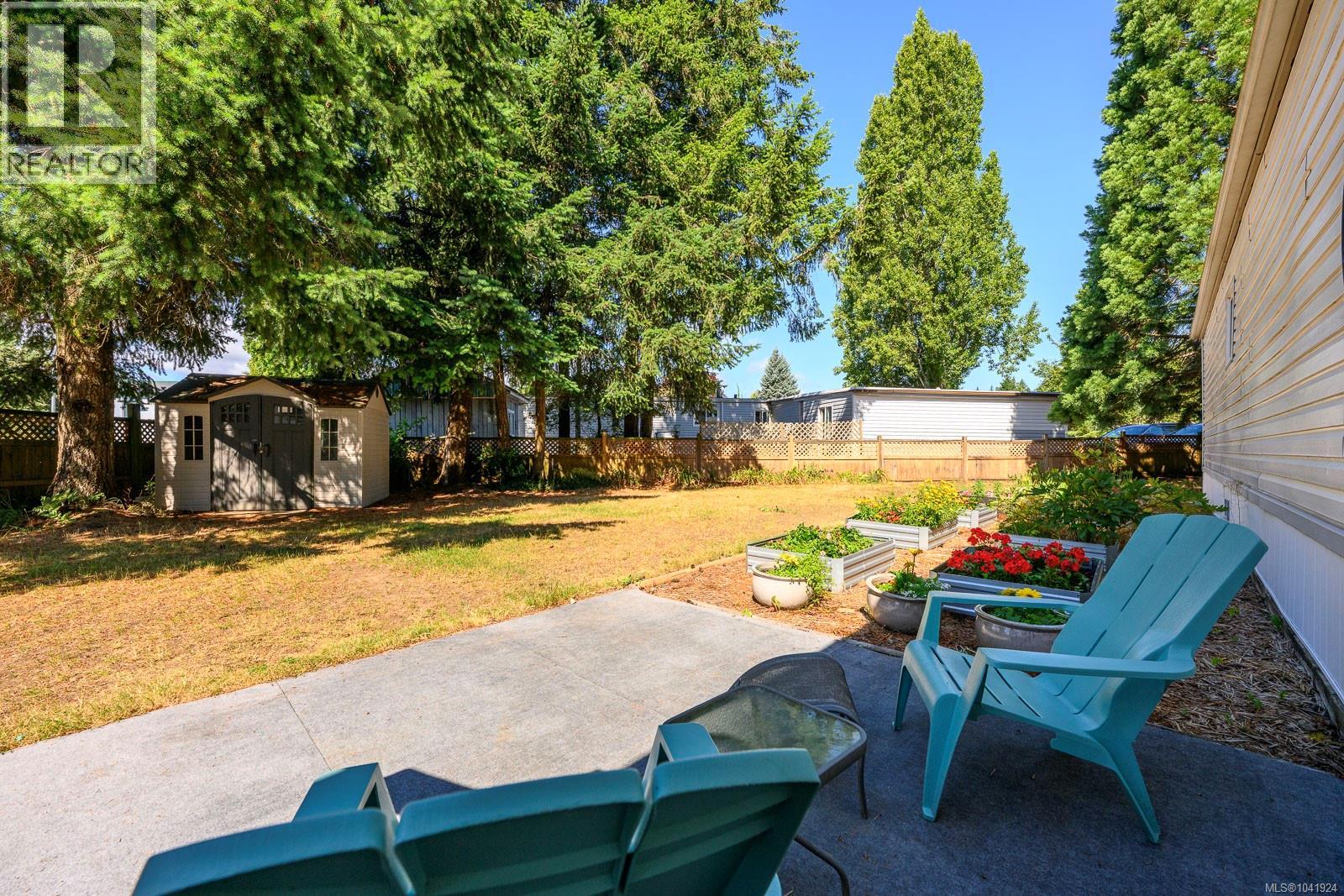 2179 Stadacona Dr - 42