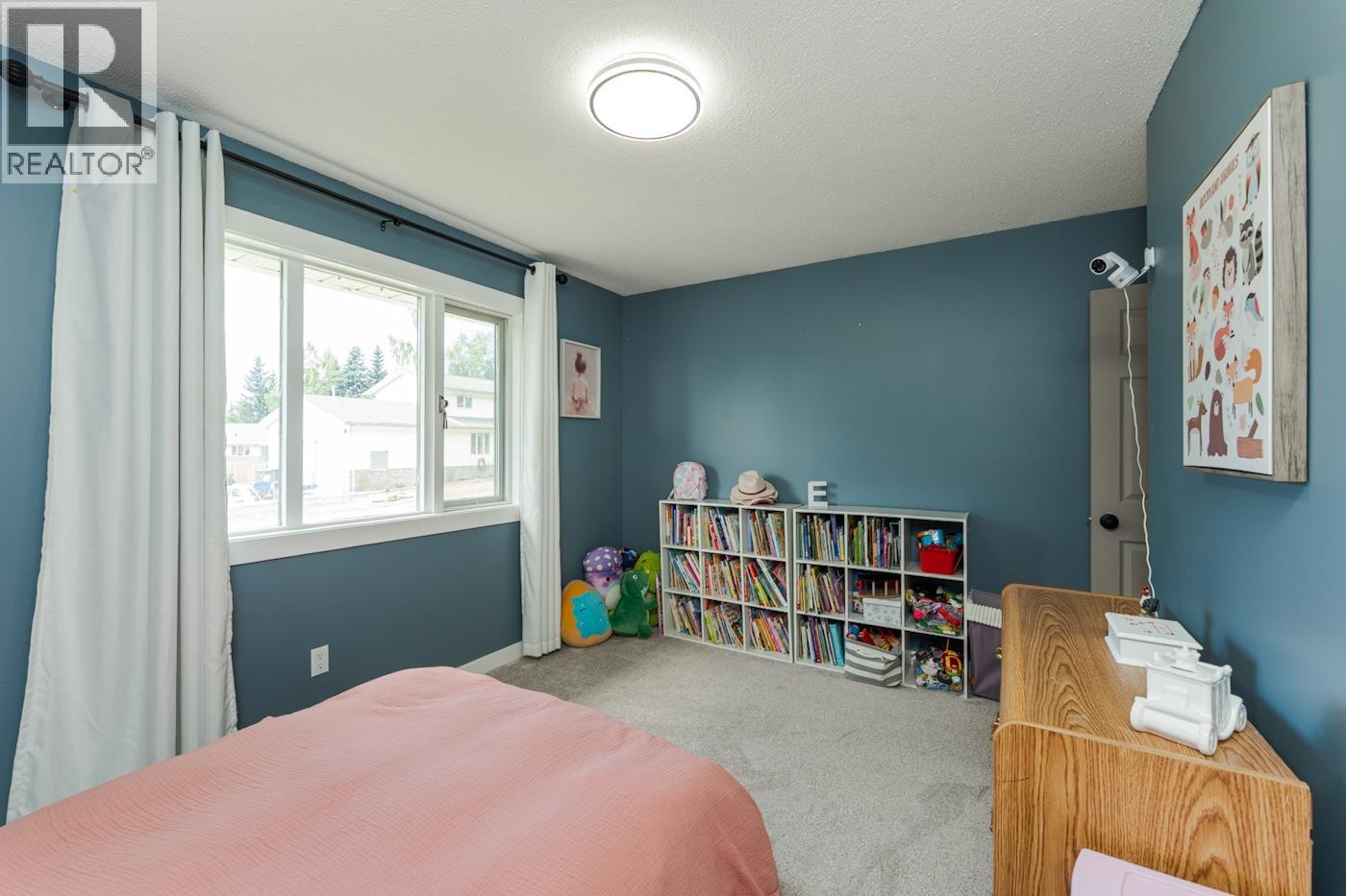 Photo 23 of 40 — 4850 NORTH MEADOW ROAD · Prince George, BC